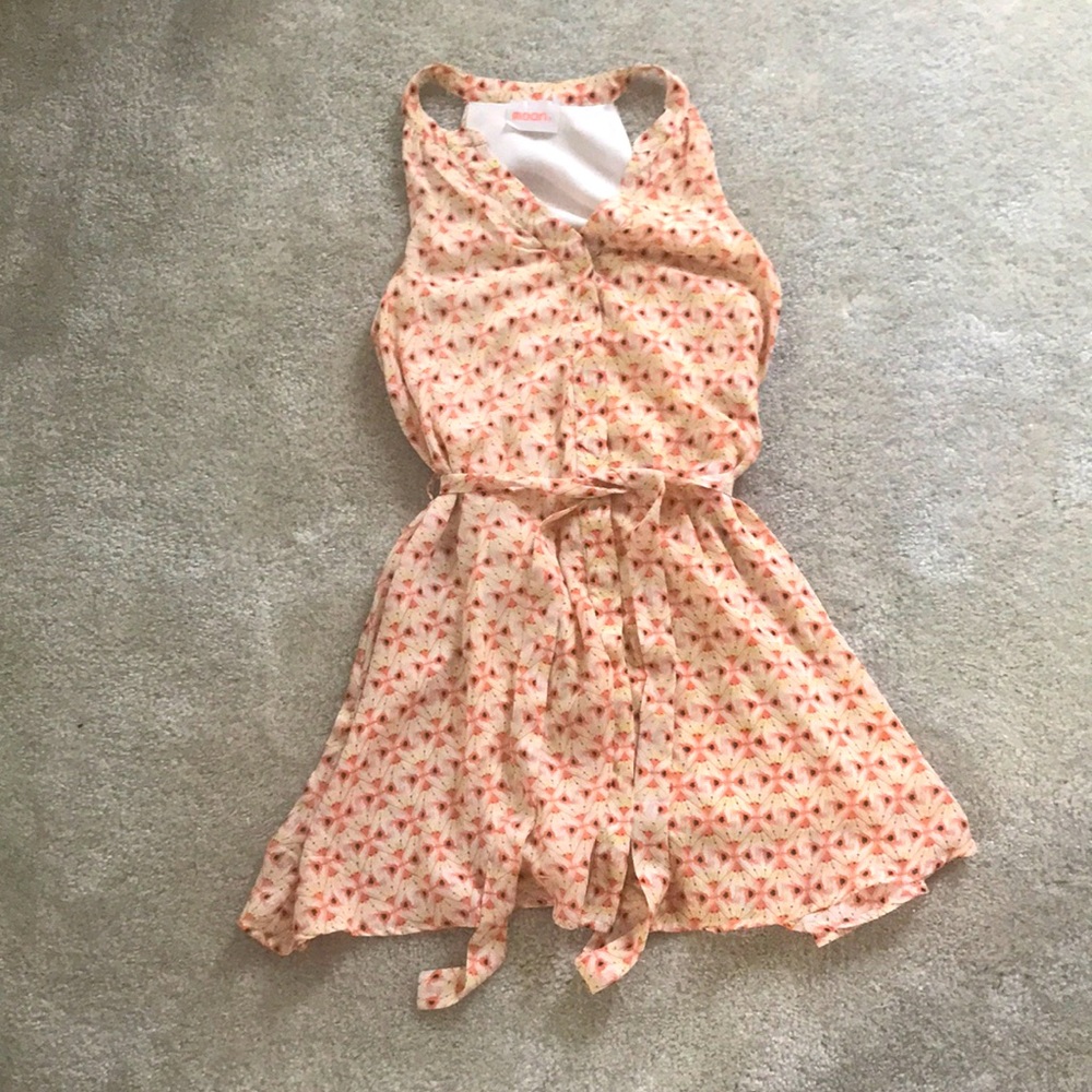 Dress halter style v neck